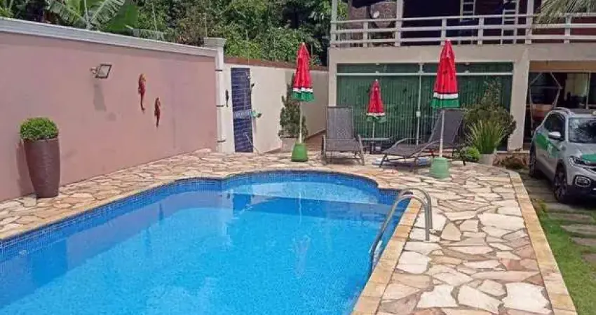 Sobrado com 4 dormitórios à venda, 152 m² por R$ 900.000,00 - Jardim Guaiuba - Guarujá/SP