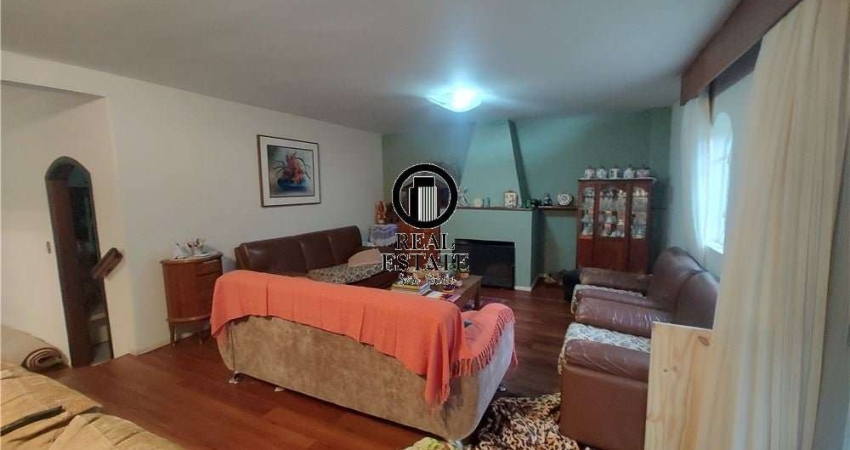 Casa para Venda - 245m², 1 dormitório, 3 vagas - Jardim Prudência