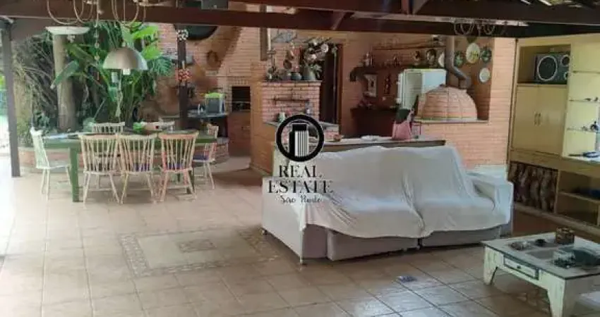 Casa à Venda 2500m² - 4 Quartos, sendo 4 Suíte, 20 Vagas - Chácara Monte Alegre