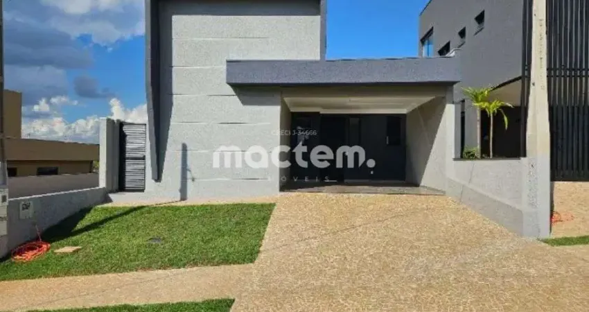 Casa terrea de alto padrao a venda no condominio quinta da mata i