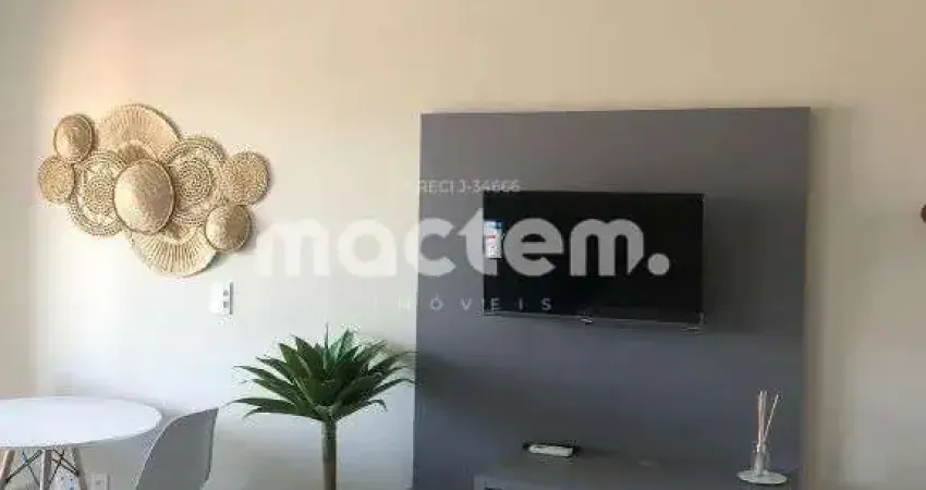 Apartamento amplo com quarto decorado no condominio via appia