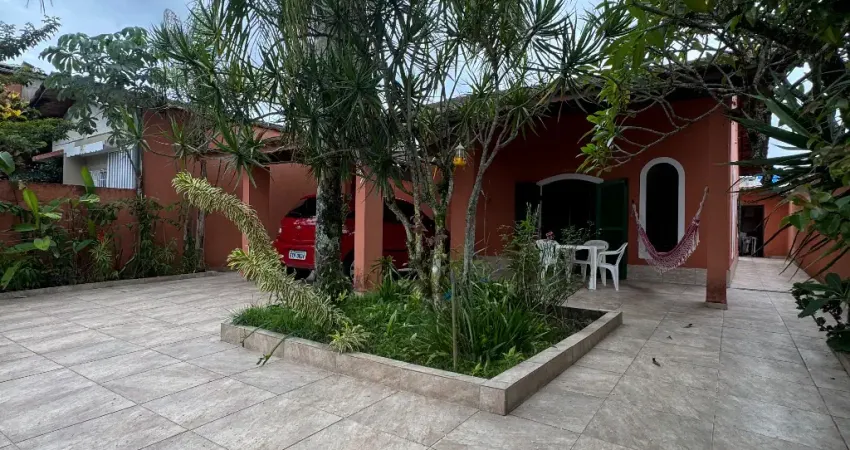 Casa isolada 10x25 2 dormitórios na Vila Caiçara, Praia Grande-SP