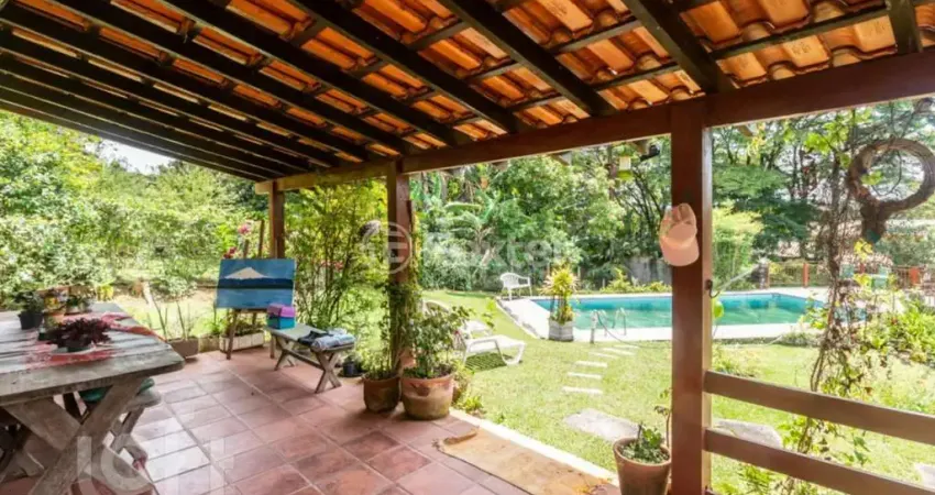 Casa com 3 quartos à venda na Alameda Volta ao Mundo, 350, Granja Viana II, Cotia