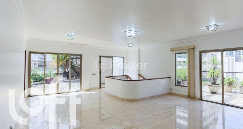 Apartamento com 4 quartos à venda na Avenida Chibarás, 505, Moema, São Paulo
