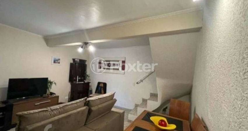 Casa com 3 quartos à venda na Rua dos Caquizeiros, 69, Taboão, Diadema