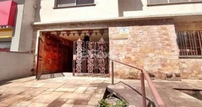Casa com 6 quartos à venda na Rua Antônio Macedo, 536, Parque São Jorge, São Paulo