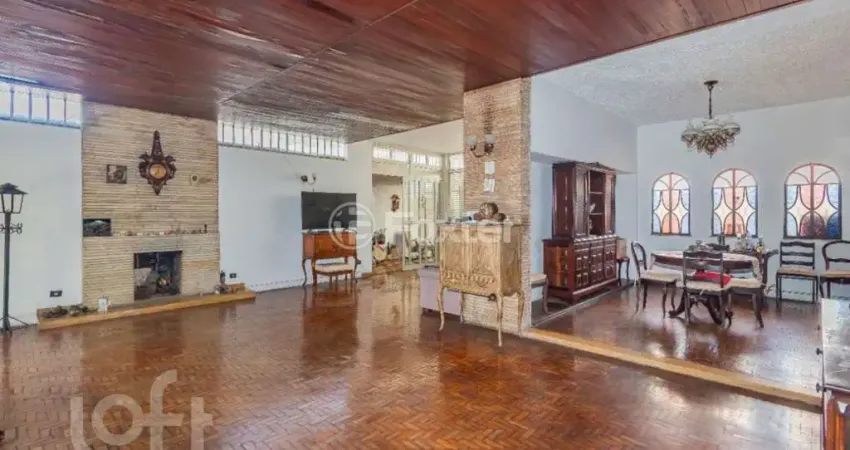 Casa com 3 quartos à venda na Praça Doutor Silas Botelho, 123, Sumaré, São Paulo