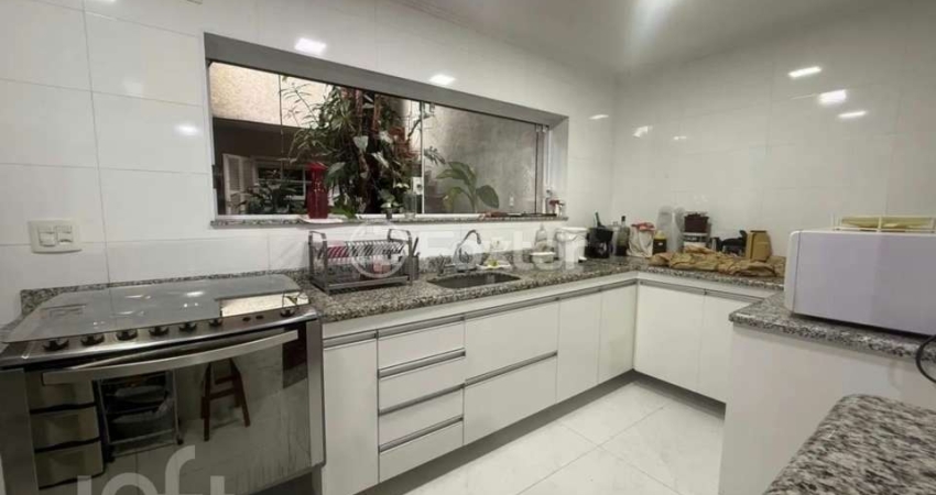 Casa com 3 quartos à venda na Rua Francisco Paternost, 143, Parque Fongaro, São Paulo