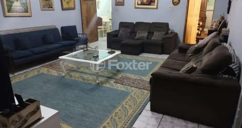 Casa em condomínio fechado com 4 quartos à venda na Rua das Laranjeiras, 56, Chácara dos Lagos, Carapicuíba