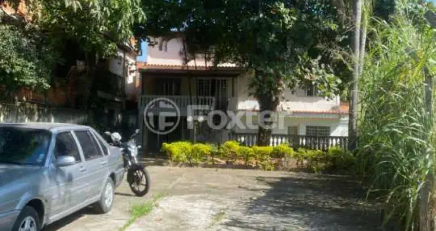 Casa com 5 quartos à venda na Rua Professora Nícia de Paula, 53, Vila Santa Maria, São Paulo