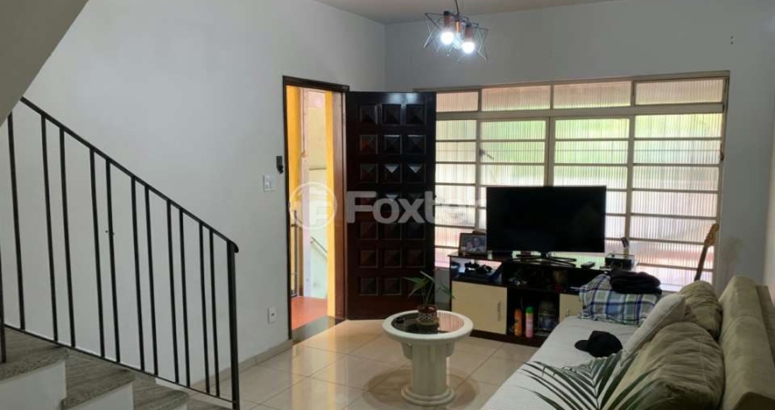 Casa com 3 quartos à venda na Rua Willis Roberto Banks, 1140, Parque Maria Domitila, São Paulo