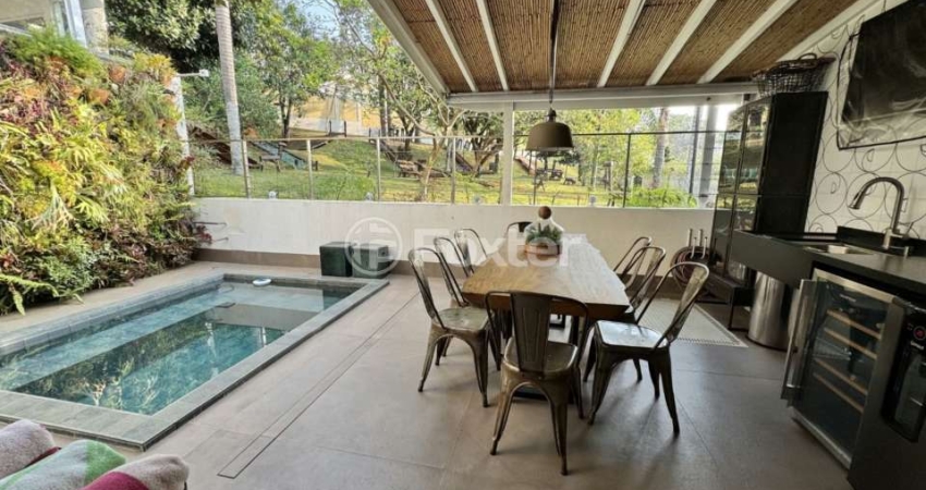 Casa em condomínio fechado com 3 quartos à venda na Estrada dos Galdinos, 1160, Jardim Barbacena, Cotia