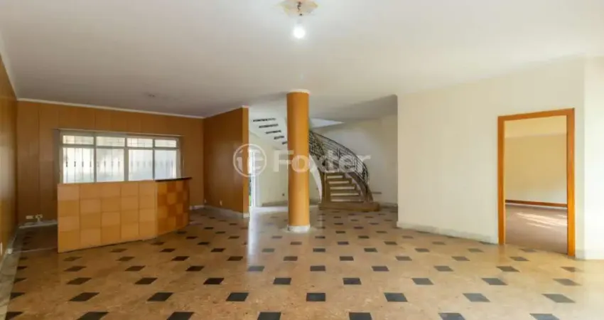 Casa comercial com 11 salas à venda na Rua Natingui, 1342, Vila Madalena, São Paulo