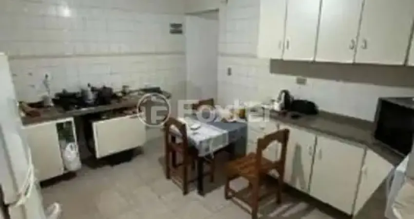 Casa com 2 quartos à venda na Rua Francisco de Assis Ferreira de Brito, 16, Alves Dias, São Bernardo do Campo