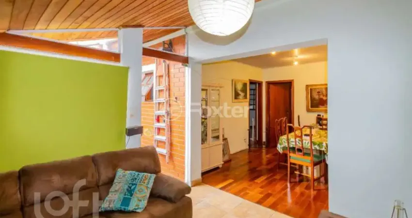 Casa com 2 quartos à venda na Rua Atílio Pioli, 97, Vila das Mercês, São Paulo