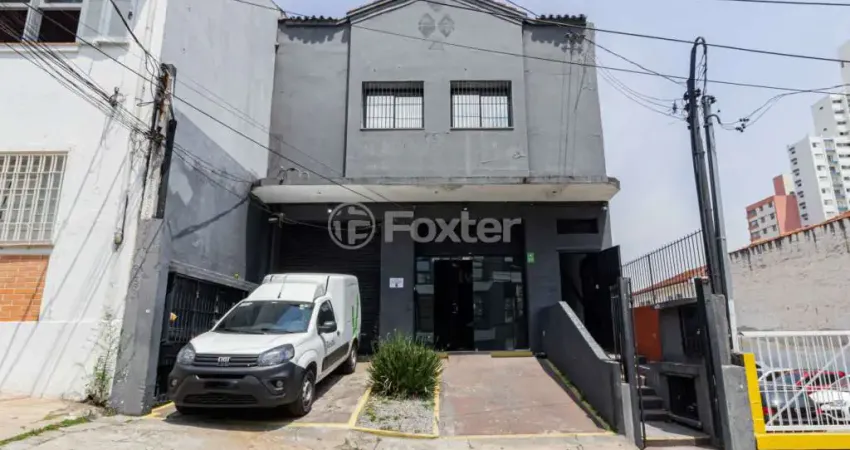 Prédio com 4 salas à venda na Rua Hermínio Lemos, 348, Cambuci, São Paulo