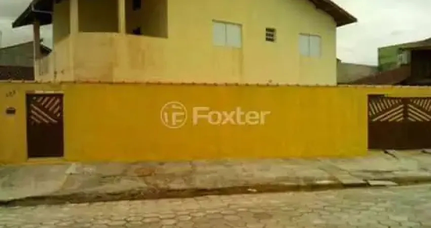 Casa com 3 quartos à venda na Rua Geraldo de Assis, 520, Itaóca, Mongaguá