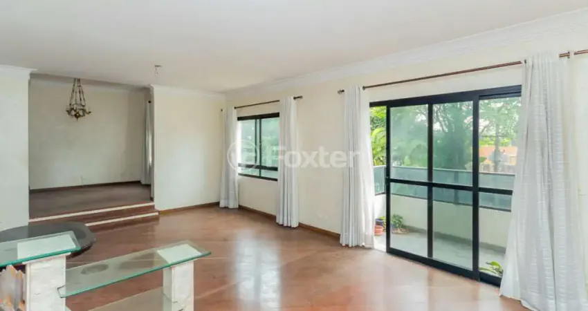 Apartamento com 3 quartos à venda na Avenida Chibarás, 880, Moema, São Paulo