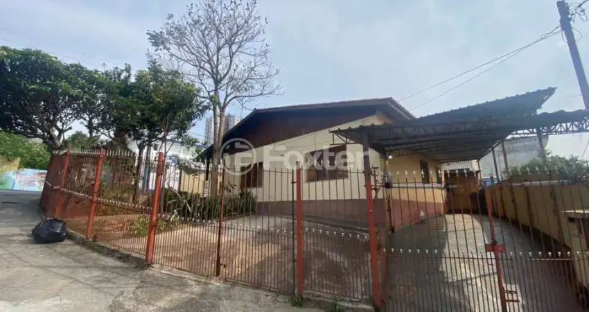 Casa com 3 quartos à venda na Rua Salvador de Almeida, 86, Vila Pirajussara, São Paulo