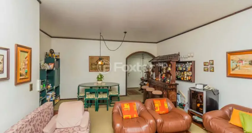 Apartamento com 3 quartos à venda na Rua Duque de Caxias, 1488, Centro Histórico, Porto Alegre