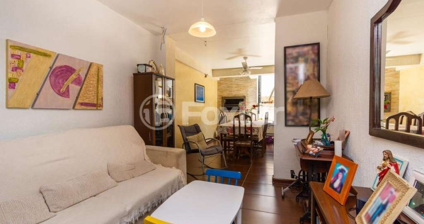 Casa em condomínio fechado com 3 quartos à venda na Rua Joaquim Cruz, 331, Santo Antônio, Porto Alegre