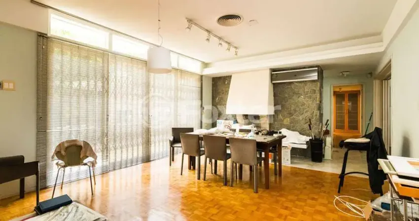 Casa com 3 quartos à venda na Travessa Fonte da Saúde, 52, Rio Branco, Porto Alegre