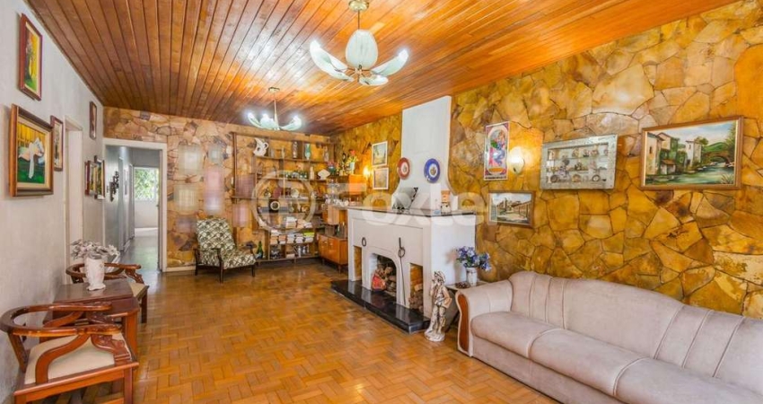 Casa com 3 quartos à venda na Rua Nossa Senhora das Graças, 154, Glória, Porto Alegre