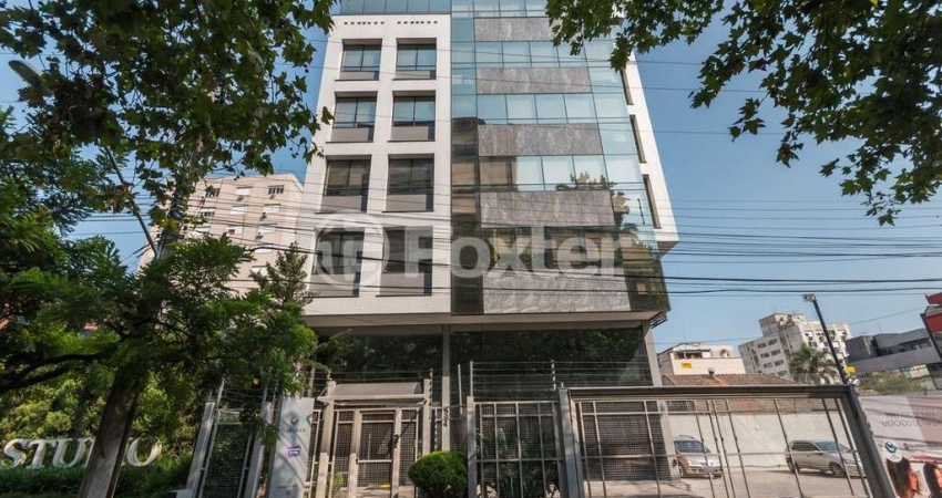 Prédio com 22 salas à venda na Rua General Neto, 594, Floresta, Porto Alegre
