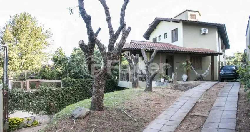 Casa com 4 quartos à venda na Rua Sepé Tiaraju, 1159, Medianeira, Porto Alegre