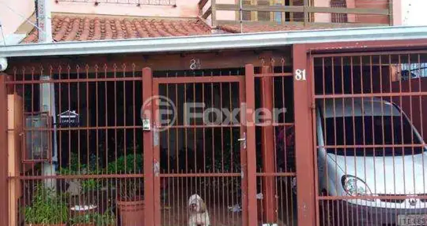 Casa comercial com 2 salas à venda na Rua Recife, 81, Azenha, Porto Alegre