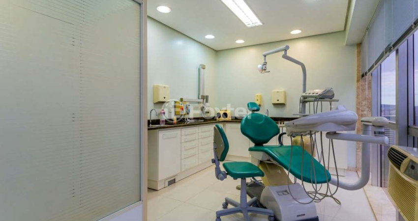 Sala comercial com 1 sala à venda na Rua Dona Laura, 228, Rio Branco, Porto Alegre