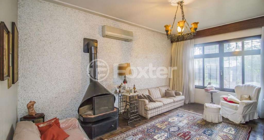 Casa comercial com 2 salas à venda na Rua Bernardino Caetano Fraga, 156, Santa Tereza, Porto Alegre