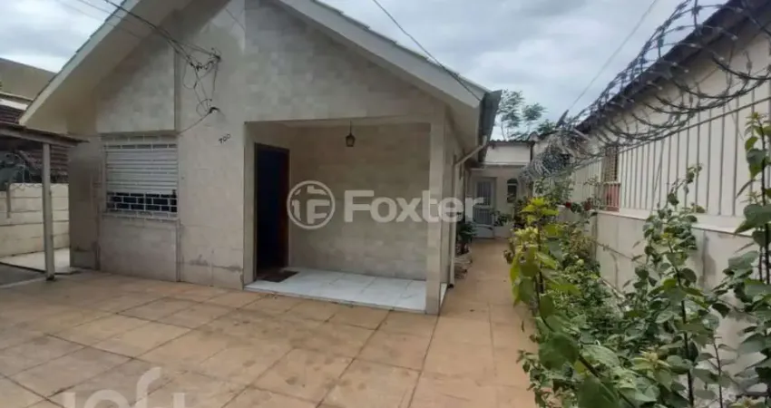 Casa com 3 quartos à venda na Rua Guadalajara, 700, Jardim Itu Sabará, Porto Alegre