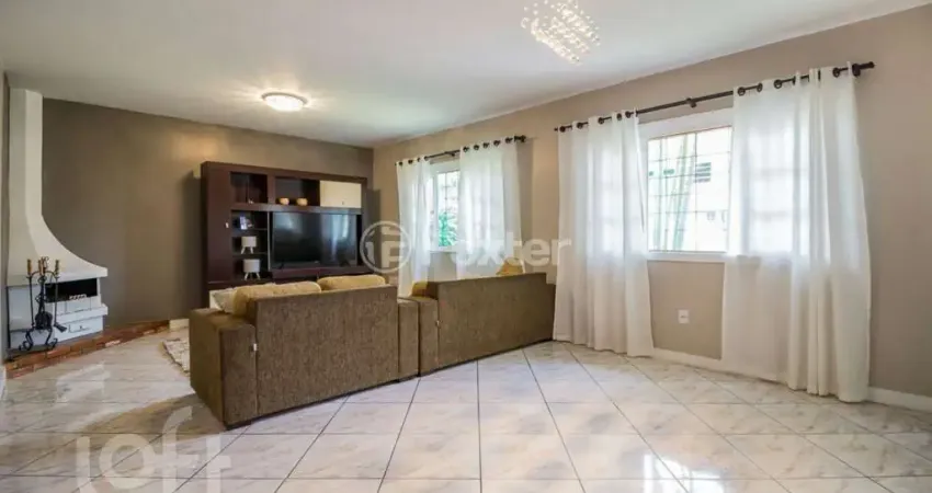 Casa com 4 quartos à venda na Rua Leite de Castro, 78, Jardim Itu Sabará, Porto Alegre