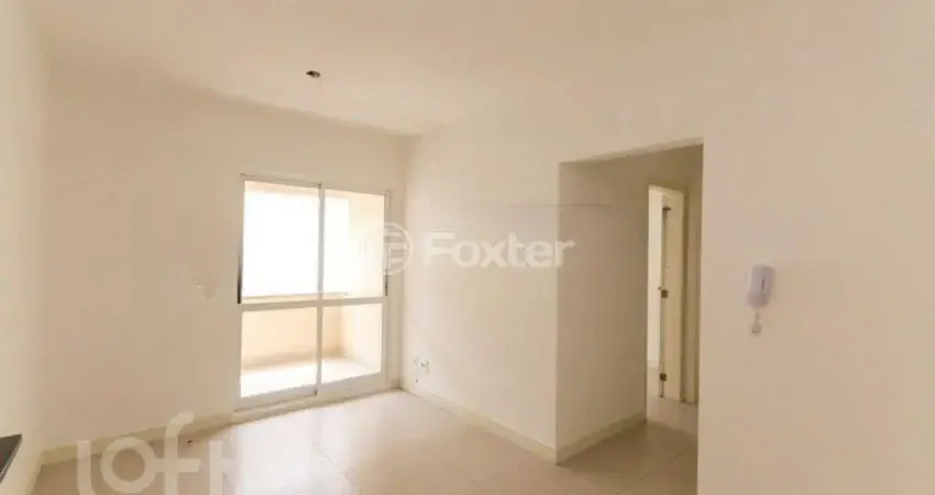 Apartamento com 2 quartos à venda na Rua Roque Calage, 573, Passo da Areia, Porto Alegre