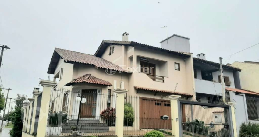 Casa com 3 quartos à venda na Rua Turquia, 18, Marechal Rondon, Canoas