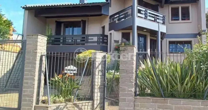 Casa com 3 quartos à venda na Rua André Michelon, 107, Cruzeiro, Caxias do Sul