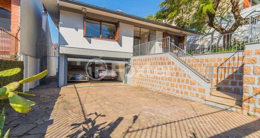 Casa com 5 quartos à venda na Rua Hipólito da Costa, 386, Santa Tereza, Porto Alegre