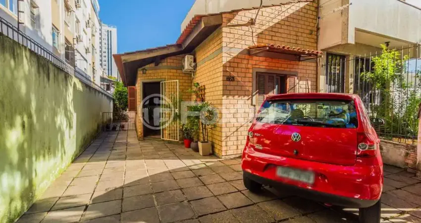 Casa comercial com 2 salas à venda na Rua Casemiro de Abreu, 663, Bela Vista, Porto Alegre