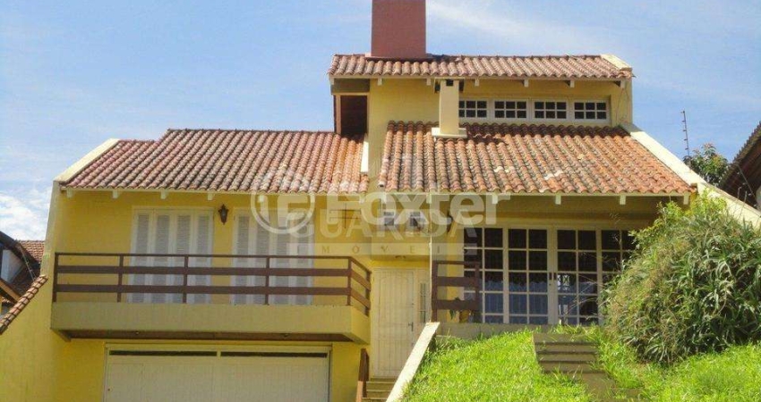 Casa com 3 quartos à venda na Rua Padre João Batista Reus, 2071, Camaquã, Porto Alegre