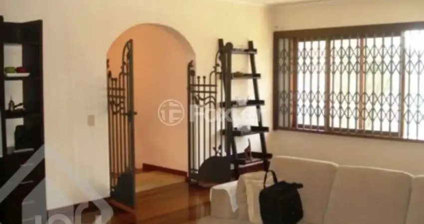 Casa com 4 quartos à venda na Rua Faria Santos, 783, Petrópolis, Porto Alegre