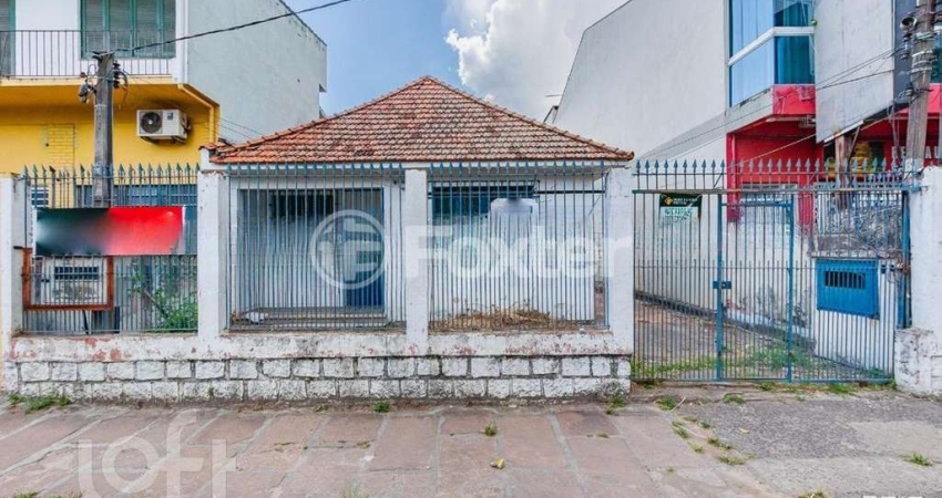 Casa com 6 quartos à venda na Avenida Carneiro da Fontoura, 786, Jardim São Pedro, Porto Alegre