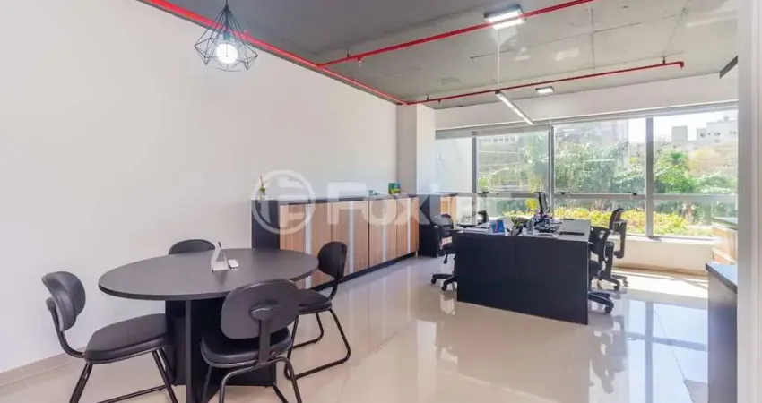 Sala comercial com 2 salas à venda na Rua Gutemberg, 151, Petrópolis, Porto Alegre