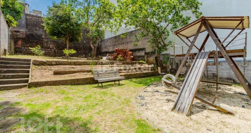 Casa com 3 quartos à venda na Rua Mariz e Barros, 94, Petrópolis, Porto Alegre