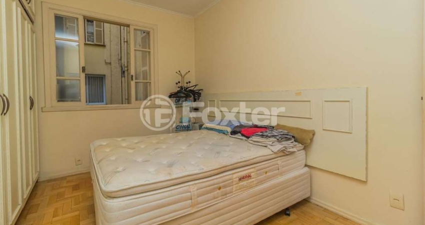 Apartamento com 3 quartos à venda na Rua Duque de Caxias, 840, Centro Histórico, Porto Alegre