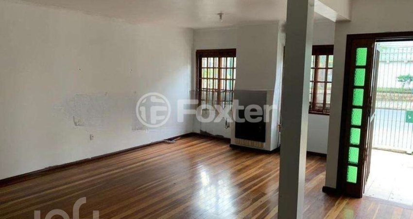Casa com 3 quartos à venda na Rua Valparaíso, 937, Jardim Botânico, Porto Alegre