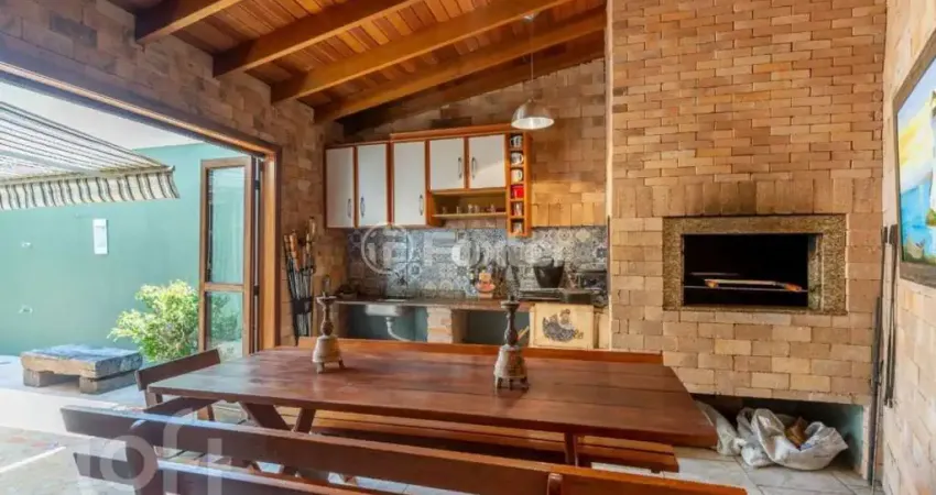 Casa em condomínio fechado com 3 quartos à venda na Rua Dea Coufal, 184, Ipanema, Porto Alegre