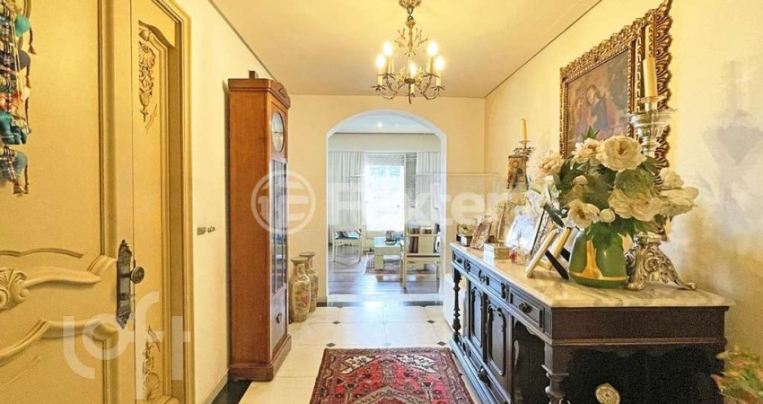 Apartamento com 3 quartos à venda na Rua Coronel Aurélio Bitencourt, 200, Rio Branco, Porto Alegre