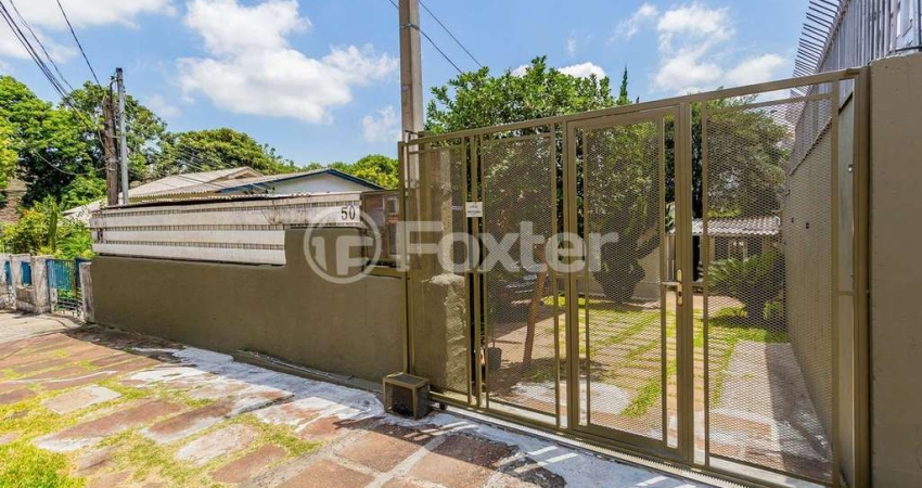 Casa com 3 quartos à venda na Rua Augusto Attílio Giordani, 50, São Sebastião, Porto Alegre