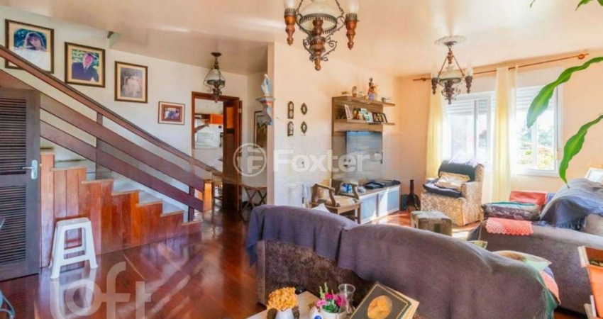 Casa com 5 quartos à venda na Travessa Luiz Tamanini, 62, Teresópolis, Porto Alegre